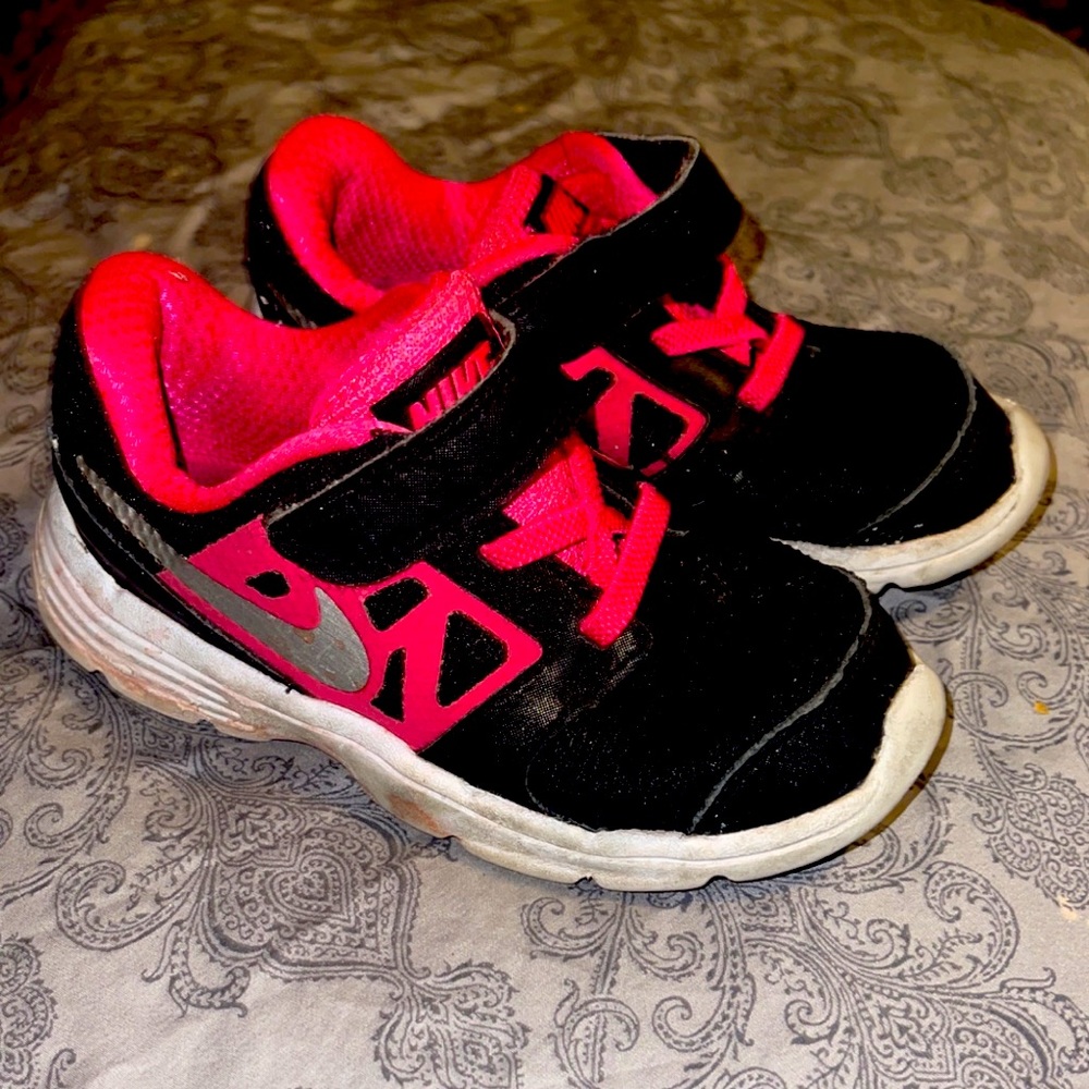 Little girls Nikes